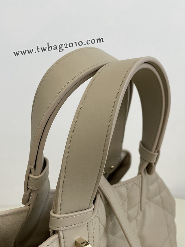 Dior专柜新款迪奥高仿原单中号奶油杏Toujours系列大菱格休闲女包 djfk1436